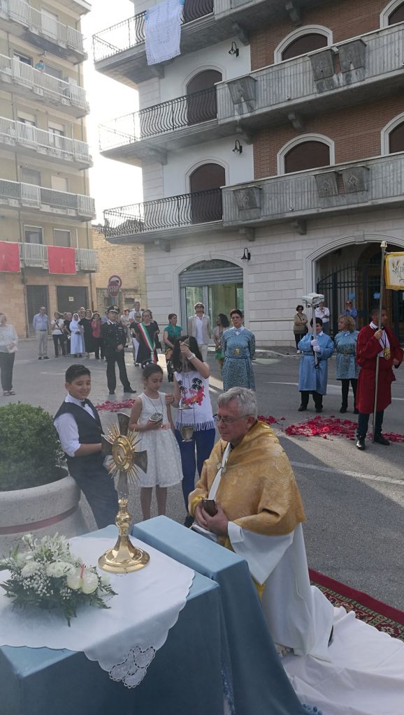 Sosta a Piazza Madonna della Neve, verso Via Montello